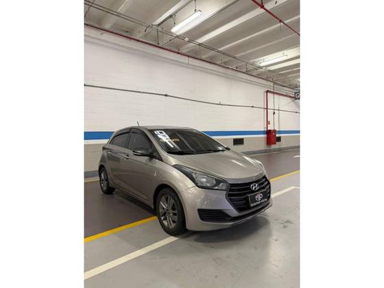 HYUNDAI HB20 1.0 COMFORT PLUS 12V FLEX 4P MANUAL